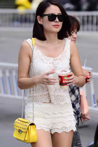 皇后被藩王和神犬赐精