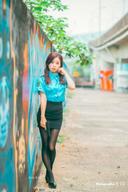 被仇人扒开腿狂躁怀孕